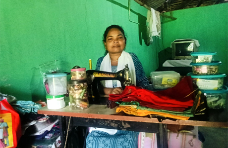 दिव्यांगता बाधक नहीं; बांझी आमा की हीरामोती बनीं ‘लखपति दीदी’