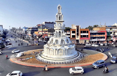 इस तरह एक अंग्रेज अधिकारी का नाम पड़ गया "घोड़ा वाले बाबा"