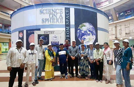 पीएम श्री योजना : विद्यार्थियों ने कोलकाता में लिया ज्ञान-विज्ञान का अनुभव