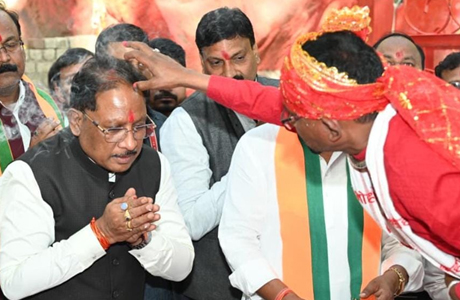 मुख्यमंत्री साय ने मां कुदरगढ़ी से की प्रदेशवासियों की मंगल कामना