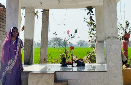 महतारी वंदन की राशि से देवपुर की महिलाओं ने बनाया शिव मंदिर