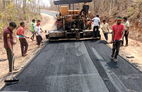 सरगुजा में प्लास्टिक की सड़क, डामर में प्लास्टिक-वेस्ट मिलाने लगा संयंत्र