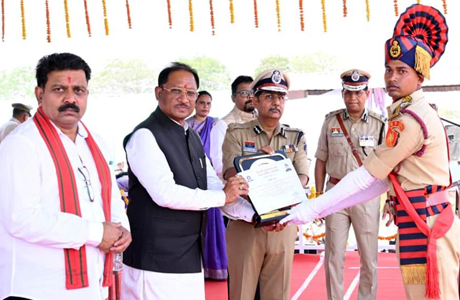 आधुनिक तकनीक के साथ संवेदनशीलता ही नई पुलिसिंग की पहचान : मुख्यमंत्री