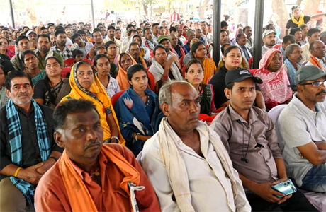 श्रमिक सम्मेलन में 1200 श्रमिकों को मिली योजनाओं की सौगात