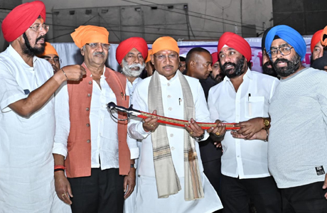 समाज को प्रेरित करता है सिख गुरुओं की सीख व बलिदान – मुख्यमंत्री