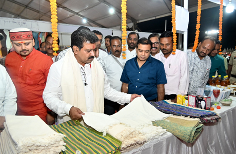 स्वदेशी अपनाने से मजबूत होगी देश की अर्थव्यवस्था– उप मुख्यमंत्री शर्मा