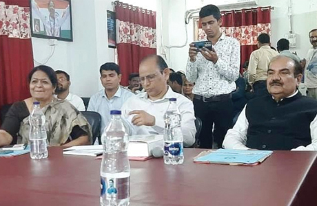 हेमचंद यादव यूनिवर्सिटी में दृष्टिबाधित शोध छात्र का PhD, Viva