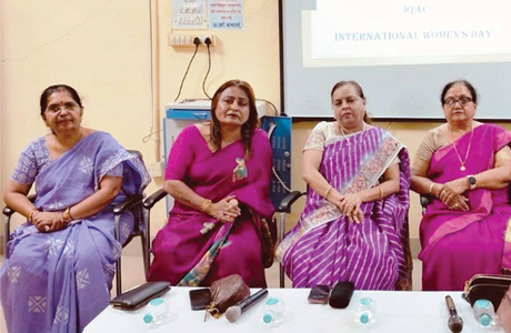 लैंगिक समानता को समर्पित रहा गल्र्स कॉलेज का महिला दिवस