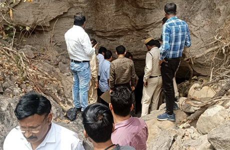 अवैध उत्खनन : देवखोल की सुरंगों से प्रशासन ने जब्त किया 6 टन कोयला