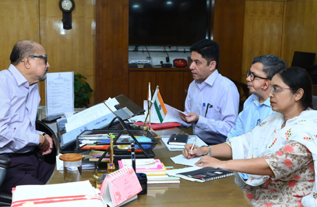 राज्यपाल ने दिव्यांगों के लिए धनेशपुर में विशेष शिविर लगाने के दिए निर्देश