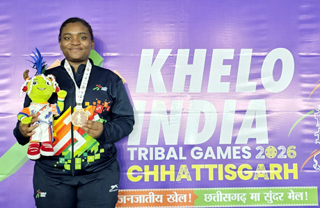 KITG-2026 : कुश्ती में गोल्ड जीतकर मनीषा जोंस ने पूरा किया मां का सपना