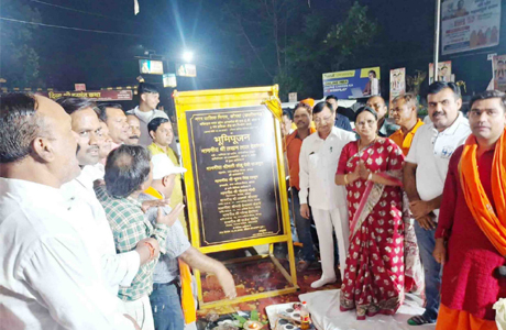 कोरबा में लालबत्ती पर ठहरी वाहन चालकों को धूप से बचाएंगे शेड