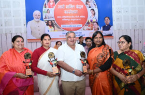 नारी का सम्मान ही राष्ट्र के उत्थान का आधार - पर्यटन एवं संस्कृति मंत्री