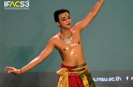 दुर्ग संगीत महाविद्यालय के राजेंद्र ने थाईलैंड में दी भावपूर्ण प्रस्तुति