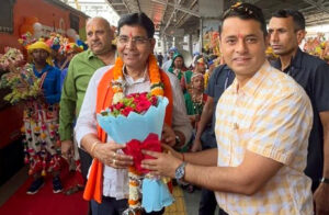 850 श्रद्धालुओं का दल रामलला एवं काशी विश्वनाथ के दर्शन हेतु रवाना