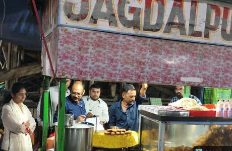 'सही दवा-शुद्ध आहार' : चाट-गुपचुप और कॉस्मेटिक्स दुकानों का निरीक्षण