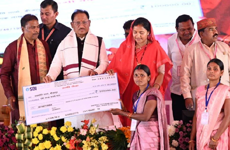 स्वाभिमान की नई पहचान : छत्तीसगढ़ में महिला सशक्तिकरण का स्वर्णिम दौर