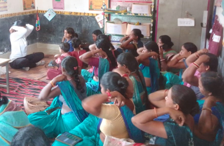 कोरिया के आंगनबाड़ी केंद्रों में योगाभ्यास से स्वास्थ्य जागरूकता का प्रयास