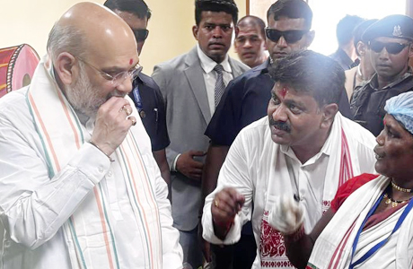 अरे! बस्तर की इमली तो मीठी है, चखकर अवाक हुए गृहमंत्री अमित शाह
