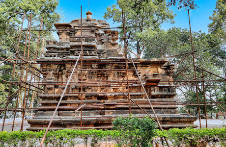 बस्तर में 11वीं सदी की स्थापत्य कला को संजोए खड़ा है प्राचीन शिव मंदिर