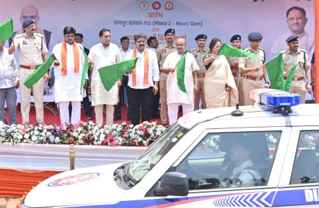गृह मंत्री शर्मा ने 54 अत्याधुनिक इमरजेंसी रिस्पॉन्स वाहनों को दिखाई हरी झंडी