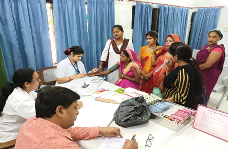 हाई रिस्क प्रेग्नेंसी के मामलों में ऐसे करें तैयारी, पति को भी बताई गई उनकी जिम्मेदारी
