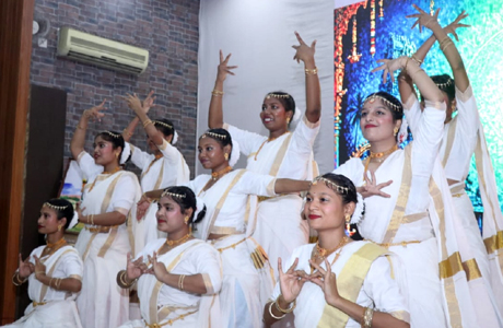 IIHM में वार्षिकोत्सव, इनक्रेडिबल इंडिया थीम पर थिरके विद्यार्थी