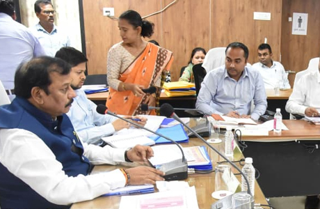 एक पेड़ माँ के नाम, एक सोखता संतान के नाम” बढ़ेगी हरियाली होगा जल संरक्षण- बघेल