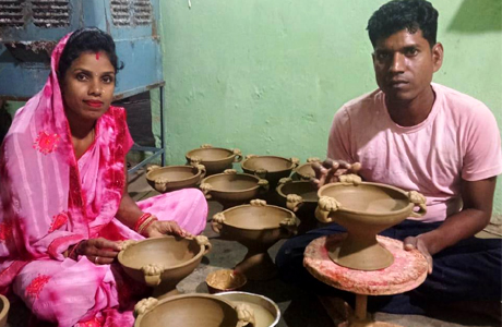 बिहान-माटी कला बोर्ड : बासनपाली की मालती कुंभकार बनीं ‘लखपति दीदी’