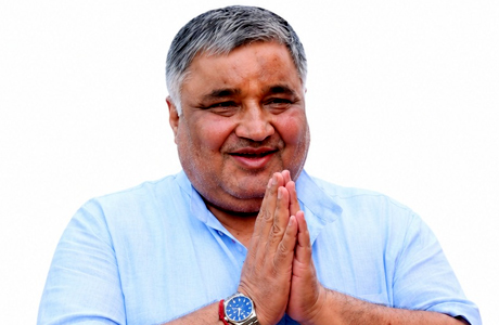 प्रधानमंत्री मोदी के आह्वान पर पर्यटन मंत्री अग्रवाल ने छोड़ा काफिला