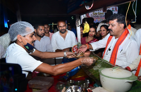 कवर्धा में उप मु्ख्यमंत्री शर्मा ने किया "मित्र मिलन चौपाटी" का शुभारंभ