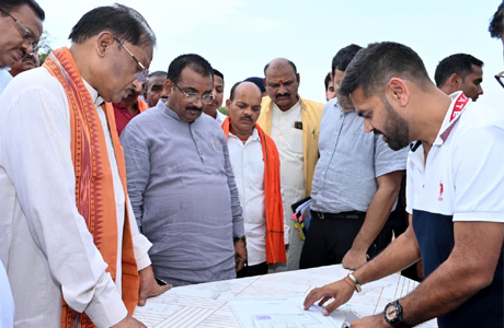 साय ने नालंदा परिसर का किया निरीक्षण : गुणवत्ता व समय-सीमा पर बल दिया