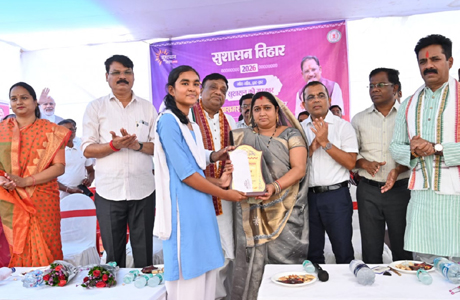 सुशासन तिहार के अंतर्गत गांव-गांव में लगने लगे समस्या निवारण शिविर