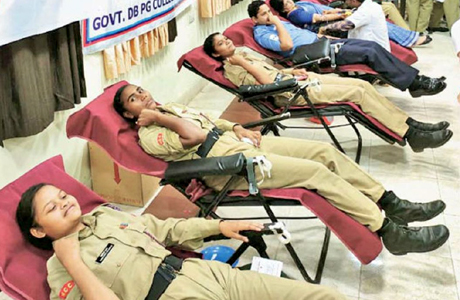 रक्तदान केवल जीवनदान ही नहीं, रक्तदाता के लिए भी संजीवनी