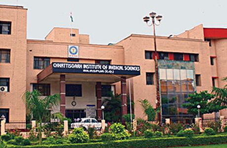 CIMS में युवक की कटी हुई श्वांसनली को जोड़कर डाक्टरों ने बचाई जान