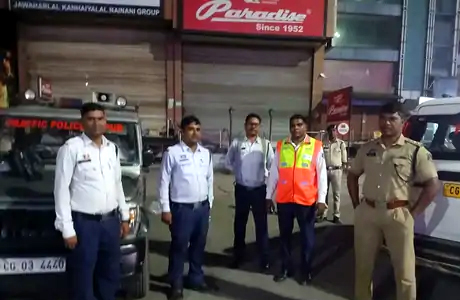 नशे में गाड़ी चलाते मिले आधा सैंकड़ा चालक, पुलिस ने पैदल घर भेजा