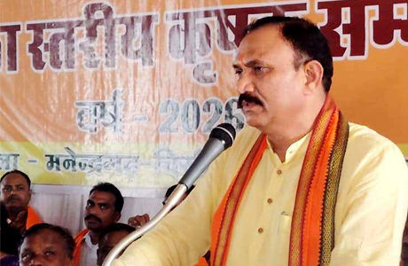 स्वास्थ्य मंत्री जायसवाल ने की किसानों से जैविक खेती से जुड़ने की अपील