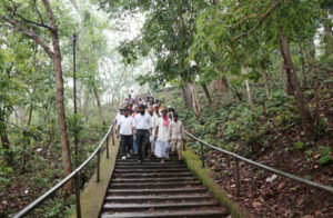जशपुर के खुड़िया रानी गुफा मंदिर के आसपास विकसित होंगे पर्यटन सुविधाएं