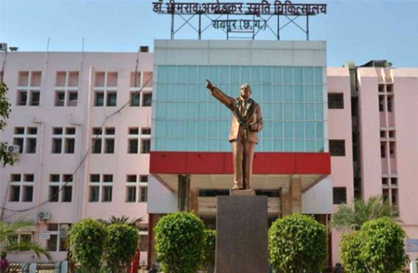 जन्म से बंद थे मलद्वार और मूत्र मार्ग, मेकाहारा ने बालक को दिया नया जीवन