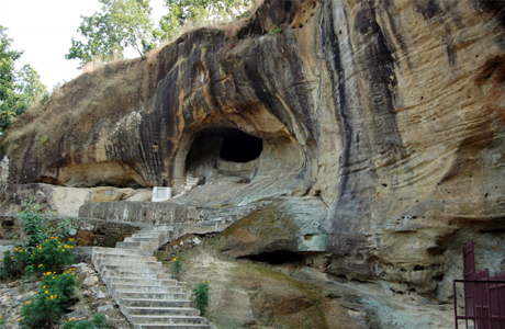 रामगढ़ में जीवंत है आस्था, इतिहास और संस्कृति का हजारों वर्ष पुराना वैभव