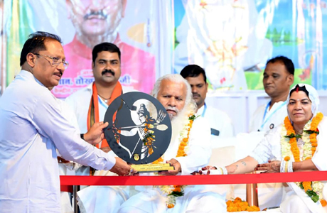 आध्यात्मिक मूल्यों से ही संभव है स्वस्थ और संस्कारित समाज का निर्माण : मुख्यमंत्री