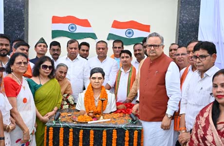 भाटापारा में छत्तीसगढ़ महतारी और शहीद खोण्डे की प्रतिमा का अनावरण