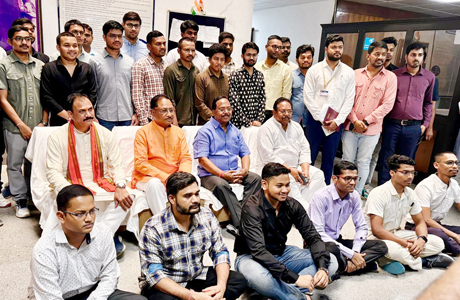 सुविधा का सुपरिणाम ; ट्राइबल यूथ ह़ॉस्टल के 13 अभ्यर्थियों ने क्रैक किया यूपीएससी