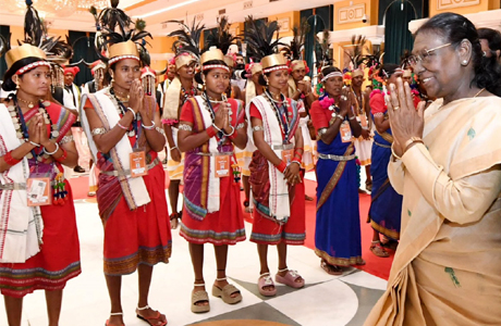 बस्तर पंडुम-2026 के विजेता मांझी-चालकी का राष्ट्रपति भवन में हुआ सम्मान
