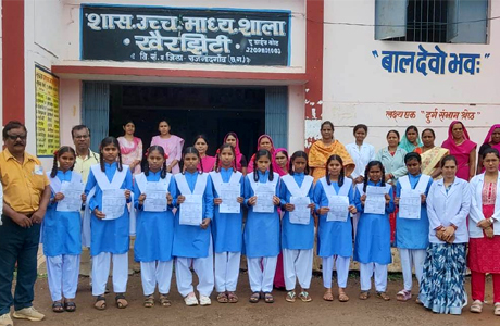 राजनांदगांव जिले में 6,576 किशोरियों को लगा एचपीवी का टीका