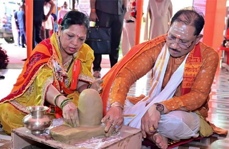 नागपंचमी-सावन सोमवार पर मुख्यमंत्री ने फलेश्वरनाथ में की पूजा अर्चना
