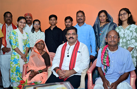 तीन बहनों ने एक साथ पास की नीट परीक्षा, उप मुख्यमंत्री विजय शर्मा ने दी बधाई