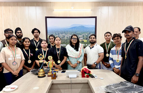 शक्तितोलन में चमकी मोहला-मानपुर-अंबागढ़ चौकी, खुशी बनी बेस्ट लिफ्टर