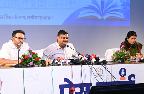 स्कूल शिक्षा मंत्री गजेन्द्र यादव ने पेश किया दो साल का रिपोर्ट कार्ड