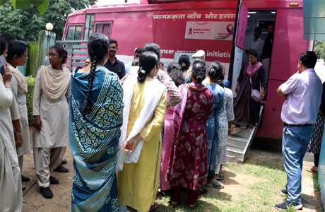 महिला पुलिस अधिकारियों एवं कर्मचारियों हेतु पहली बार ब्रेस्ट कैंसर स्क्रीनिंग